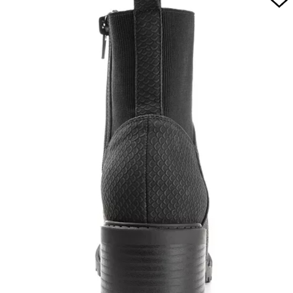 Journee Collection Hallie Booties Black -7.5 - Picture 3 of 8